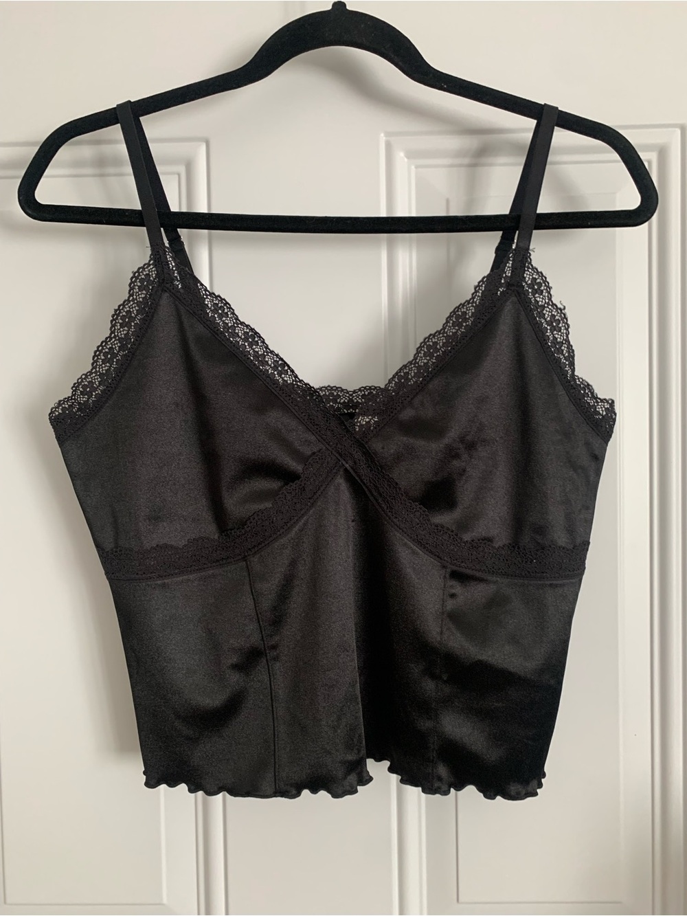 Cropped black top